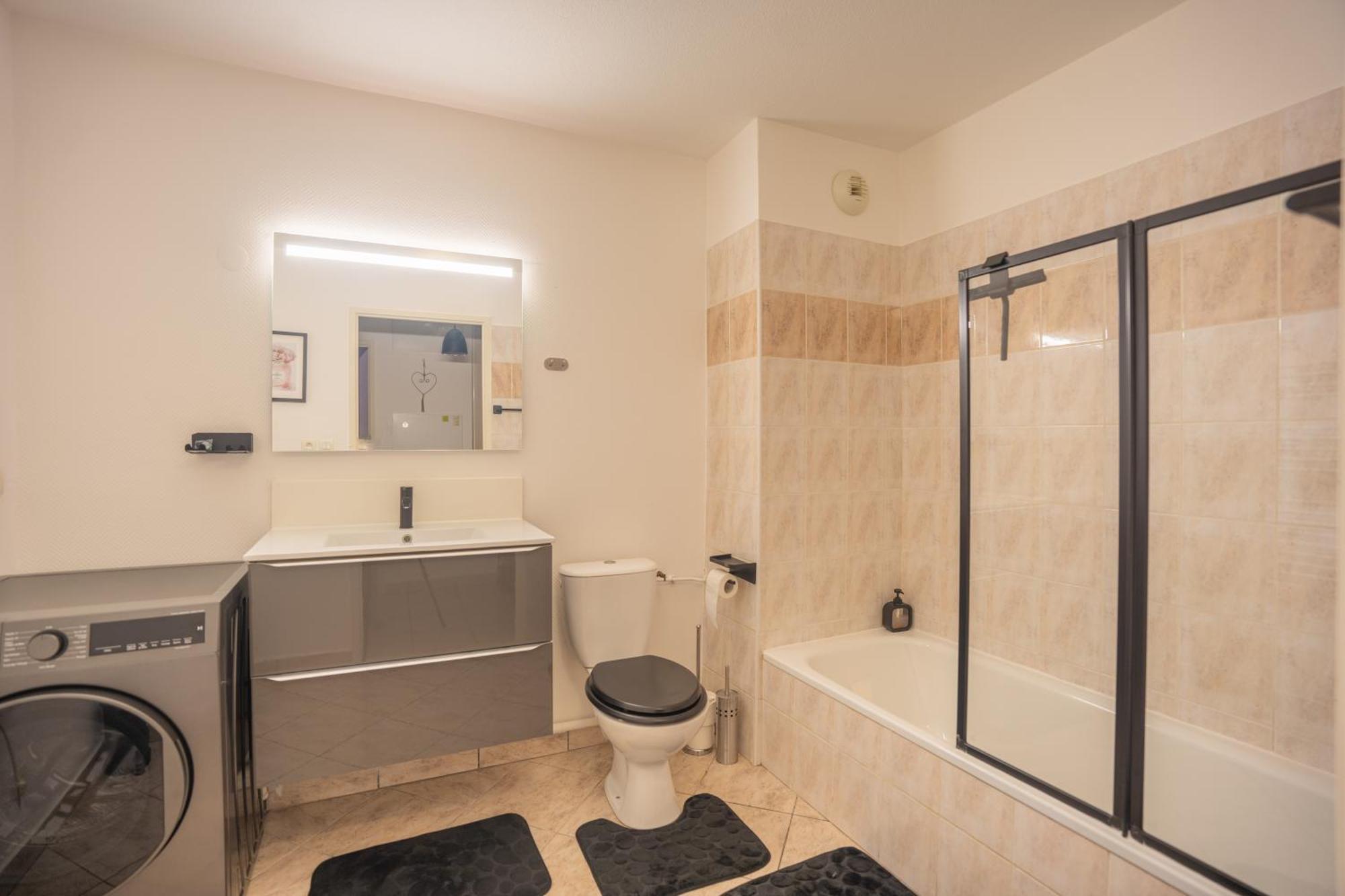 Appartement Tout Equipe A 3 Min Gare Annemasse - Ideal Famille Ou Pro - Parking Inclus Вил-ла-Гран Екстериор снимка